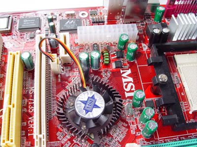 MSI K8N Neo3: s PCIe a AGP na palubě