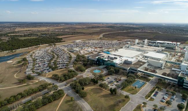 Samsung, NXP i Infineon museli vypnout své továrny v Texasu