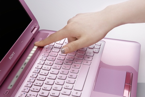 Sony přichází s novými stylovými notebooky VAIO CS11