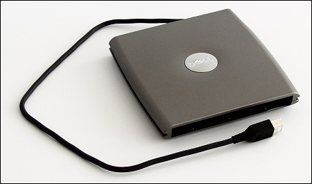 Dell Latitude D410: notebook jako dělaný na práci v terénu