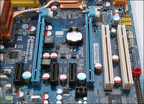 Gigabyte GA-X38-DQ6: Na plný plyn s čipsetem Intel X38