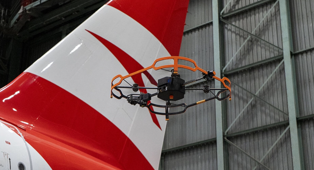 Austrian Airlines zkouší autonomní drony, budou kontrolovat letadla