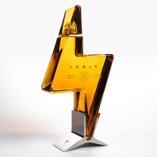 Tesla Tequilla přichází: další žert Elona Muska se stal skutečností