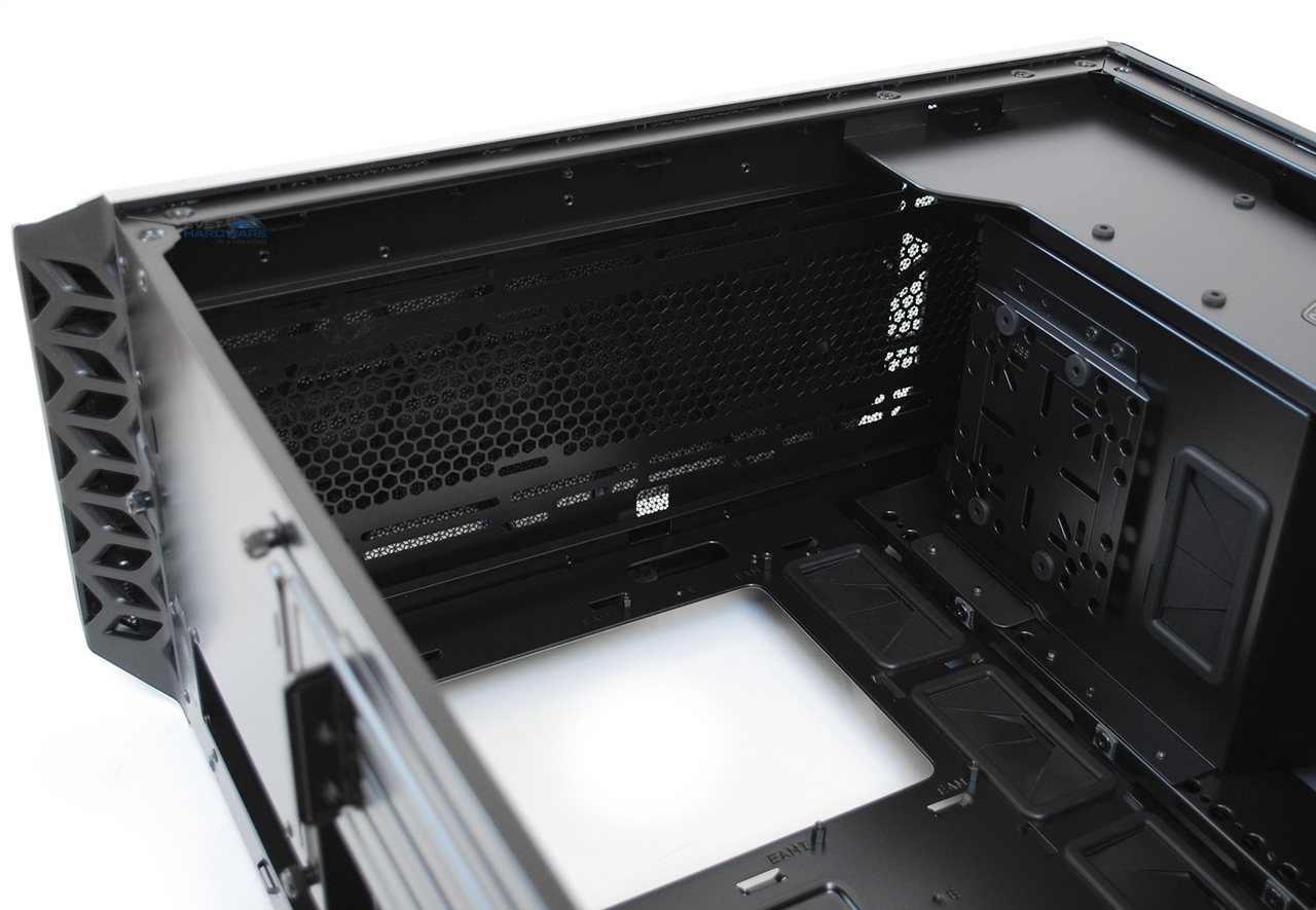 CM MasterCase SL600M: stříbrná elegance
