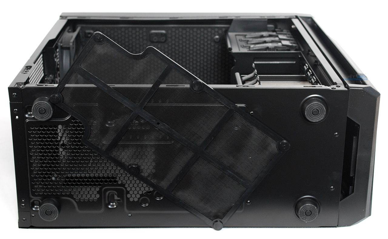 Corsair Carbide 330R: jednoduchý a tichý tower