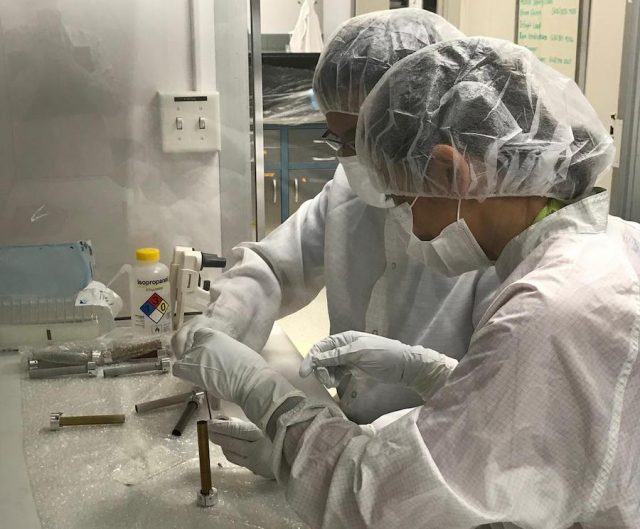 NASA do Perseverance naložila kapsle pro vzorky určené k dopravě na Zemi