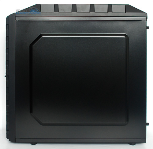 Enermax Hoplite: moderní a vybavená