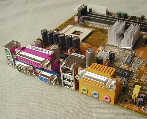 Abit BG7 – nová základní deska s čipsetem i845G