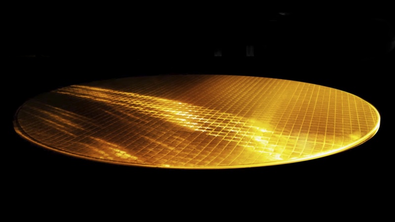 Micron začal s dodávkami 232vrstvých pamětí NAND