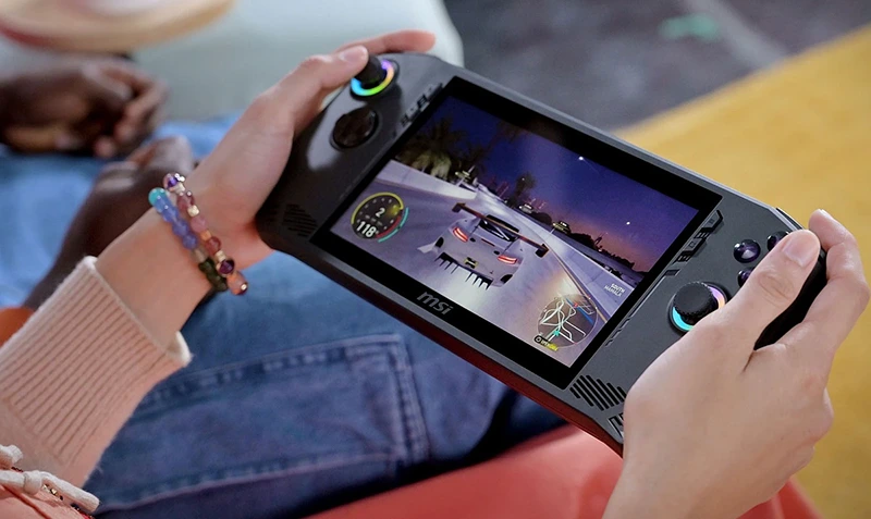 MSI uvedlo mobilní herní konzoli Claw A1M, najdete v ní Intel Core Ultra 7