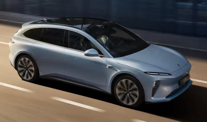Elektrické kombíky přichází: NIO uvedlo ET5 Touring s kufrem 450+42 litrů