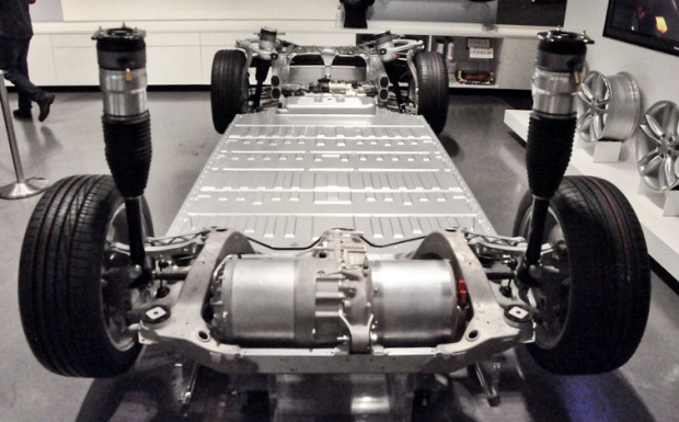 Ceny Li-Ion baterií pro EV klesly na $132 za kWh, chvíli možná nebude lépe