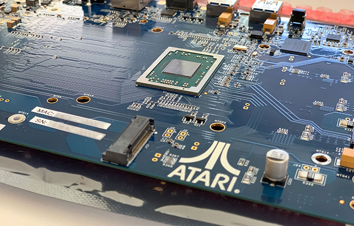 Co se ukrývá uvnitř Atari VCS? A přijde vůbec na trh?