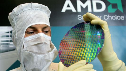 Goldman Sachs navyšuje rating AMD a pro Intel doporučuje prodej