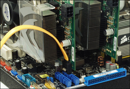 Asus P5N32-SLI Deluxe - chlazení pomocí heatpipe