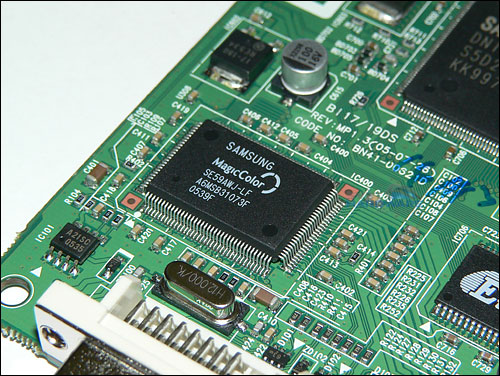 Další rychlík - Samsung 930BF (4ms)