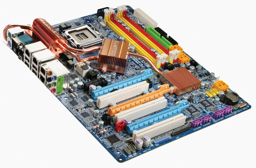 Gigabyte GA-N680SLI-DQ6 základní deska je na světě