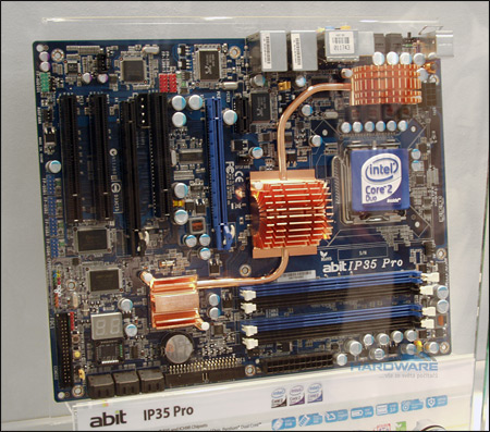 CeBIT 2007 skrze hledáček Světa hardware