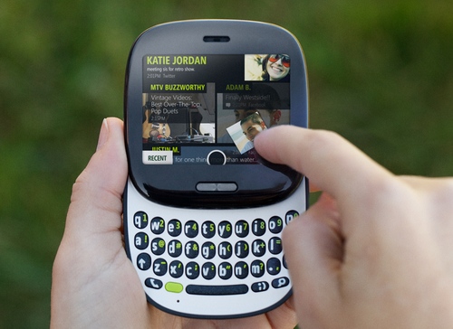 Společnosti Sharp a Microsoft spolupracovaly na vývoji nového chytrého telefonu KIN