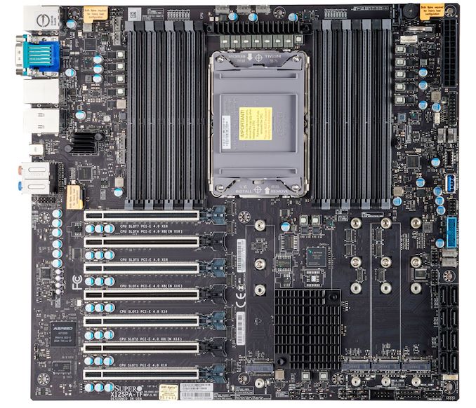 S deskou od SuperMicro si budeme moci postavit počítač s Xeon Ice Lake