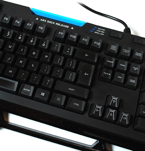 Logitech G910 Orion Spark: pestrobarevná mechanika
