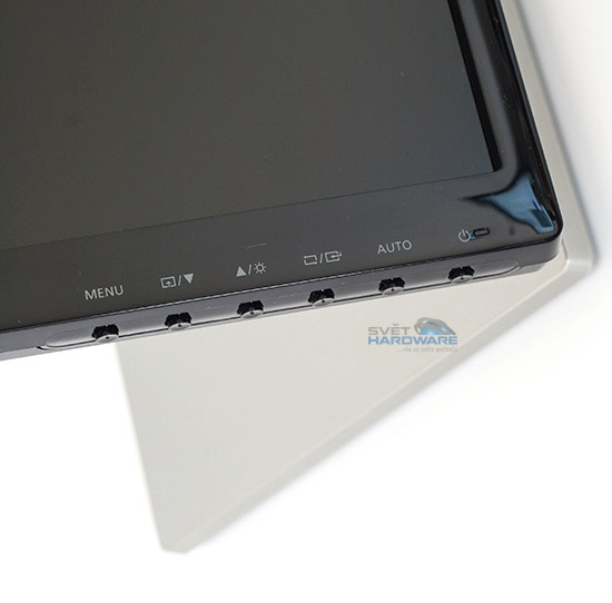 Samsung S24C750P: nečekaně odlišný