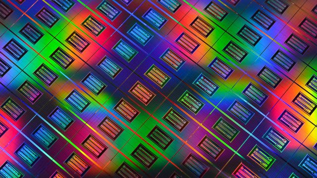 Organický memristor stanovil rekord rychlosti a výdrže