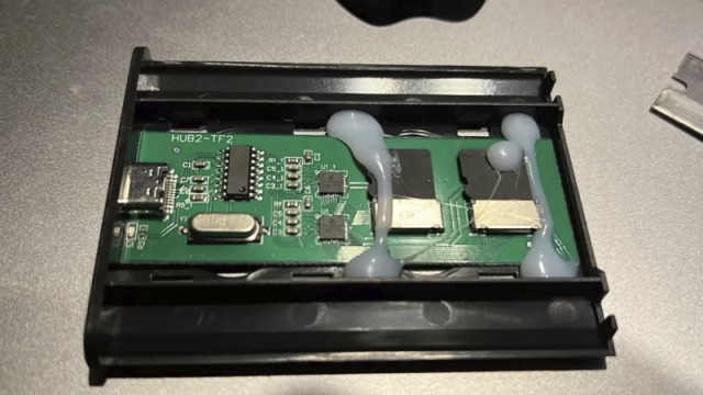 Objevila se falešná 30TB SSD za $30: podvod jak vyšitý