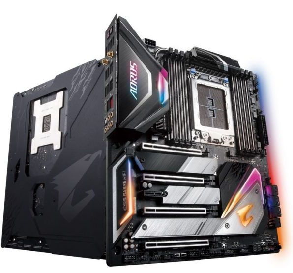 Výrobci desek představují své modely pro 32jádrové Threadrippery