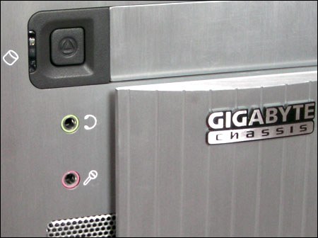 Gigabyte Poseidon: ocelový bůh moře