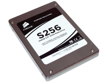Corsair pracuje na SSD s kapacitou 256 GB