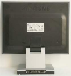 Samsung SyncMaster 152T - superštíhlá patnáctka