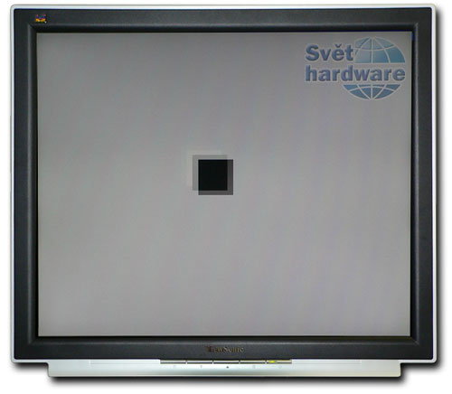 CRT monitory, třeste se! 19" LCD ViewSonic VX924 (3ms)