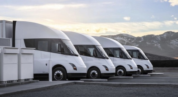 Tesla: 88% zachování kapacity po 320 tisících km i 92% recyklace