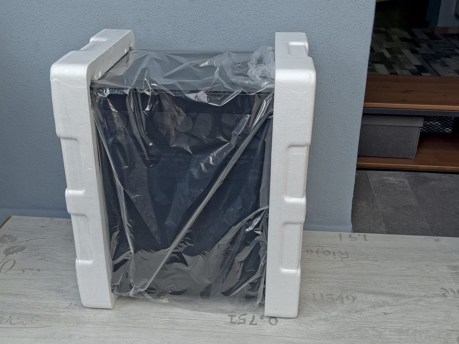 Test skříně Cooler Master Elite 681 – stvořena pro podívanou