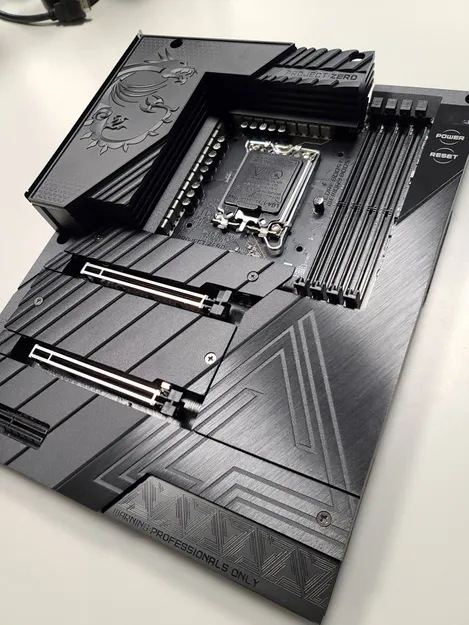 Gigabyte Project Stealth: pro PC bez viditelných kabelů