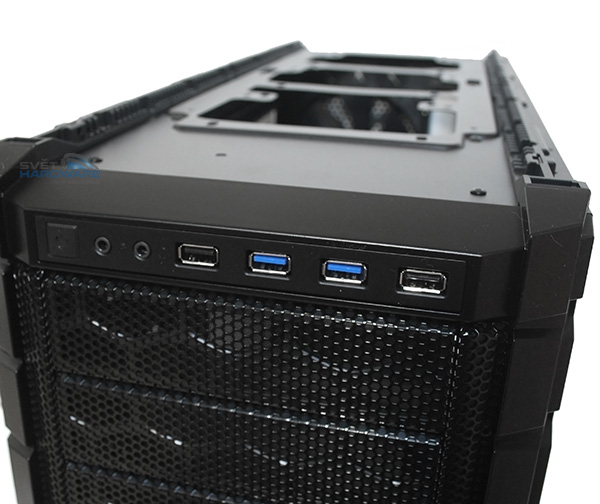 Cooler Master HAF Stacker 935: dvoupatrová skříň