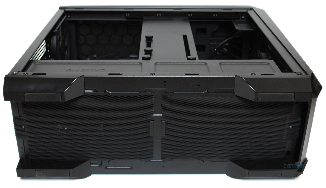 Chieftec GP-01B-OP: herní skříň s nádechem minulosti