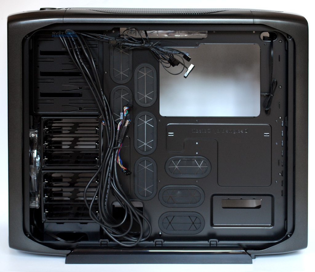 Corsair 600T: kvalitní krasavec