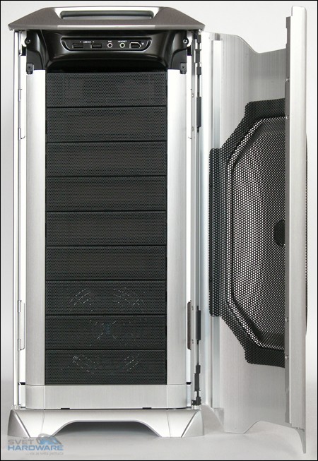 Cooler Master CM Stacker 830: hliníkový titán