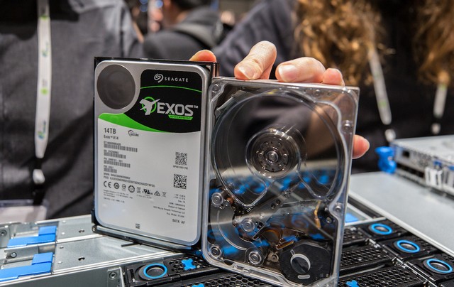 Seagate ukázal MACH.2 pro přenosovou rychlost pevných disků 480 MB/s