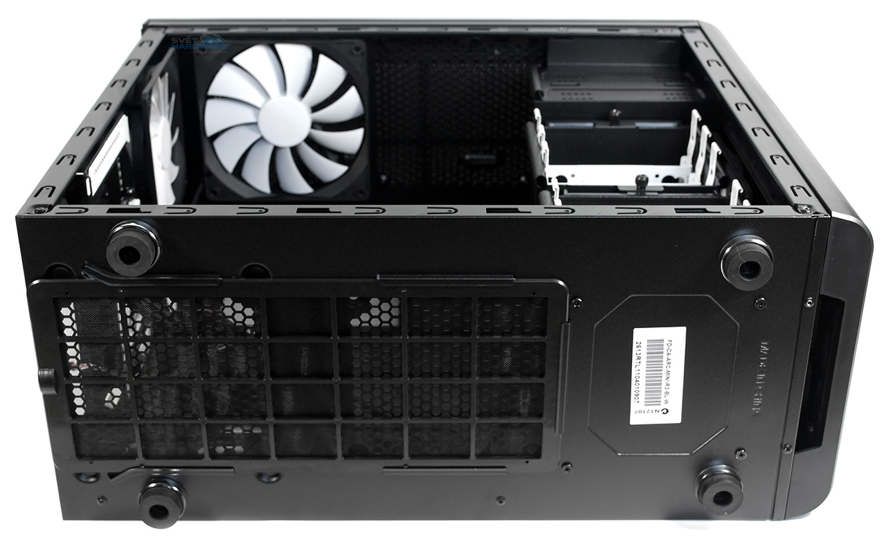 Fractal Design Arc Mini R2: malá, ale prostorná