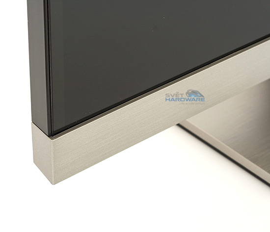 AOC d2757Ph: Designovka s 3D