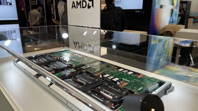 HPE ukazuje nejnovější hardware pro exaFLOPSové superpočítače