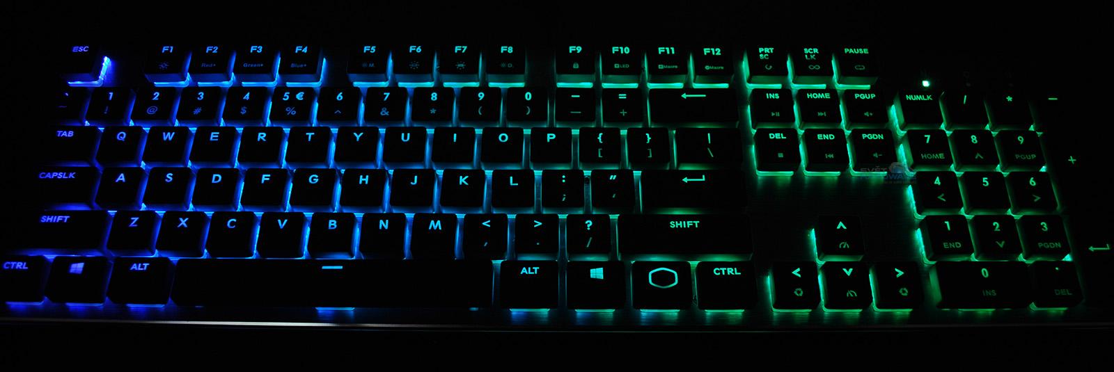 Cooler Master SK650: nízký profil, podsvícená mechanika