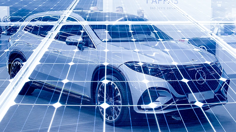Mercedes-Benz vyvíjí netoxický solární lak pro auta, má nabít až 62 % nájezdu německého EV