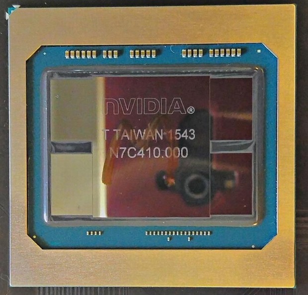 NVIDIA ukázala fotografii čipu GP100