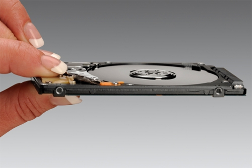 Hitachi vyrobilo 7mm pevný disk pro notebooky
