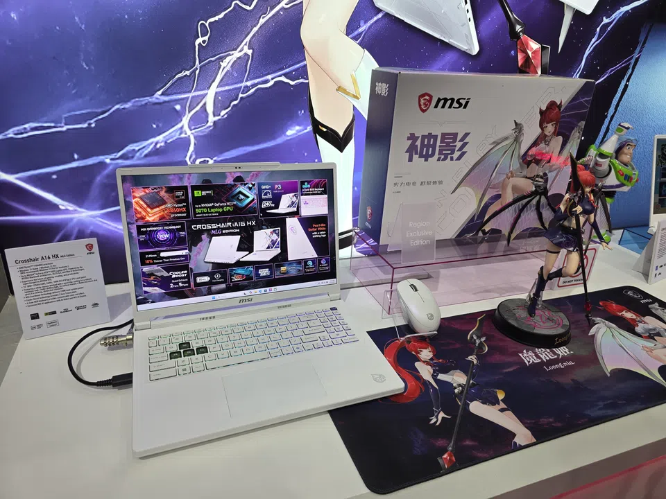 MSI Crosshair A16 HX