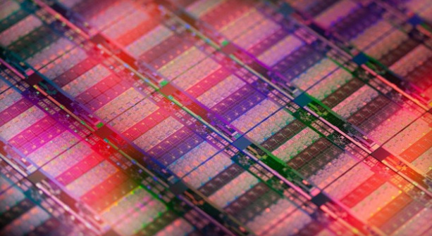 Intel přejmenoval procesory Xeon a uvádí nové verze